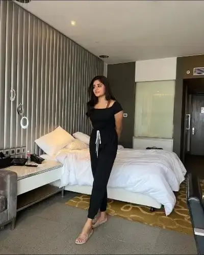 Call Girls Service in Hindoli